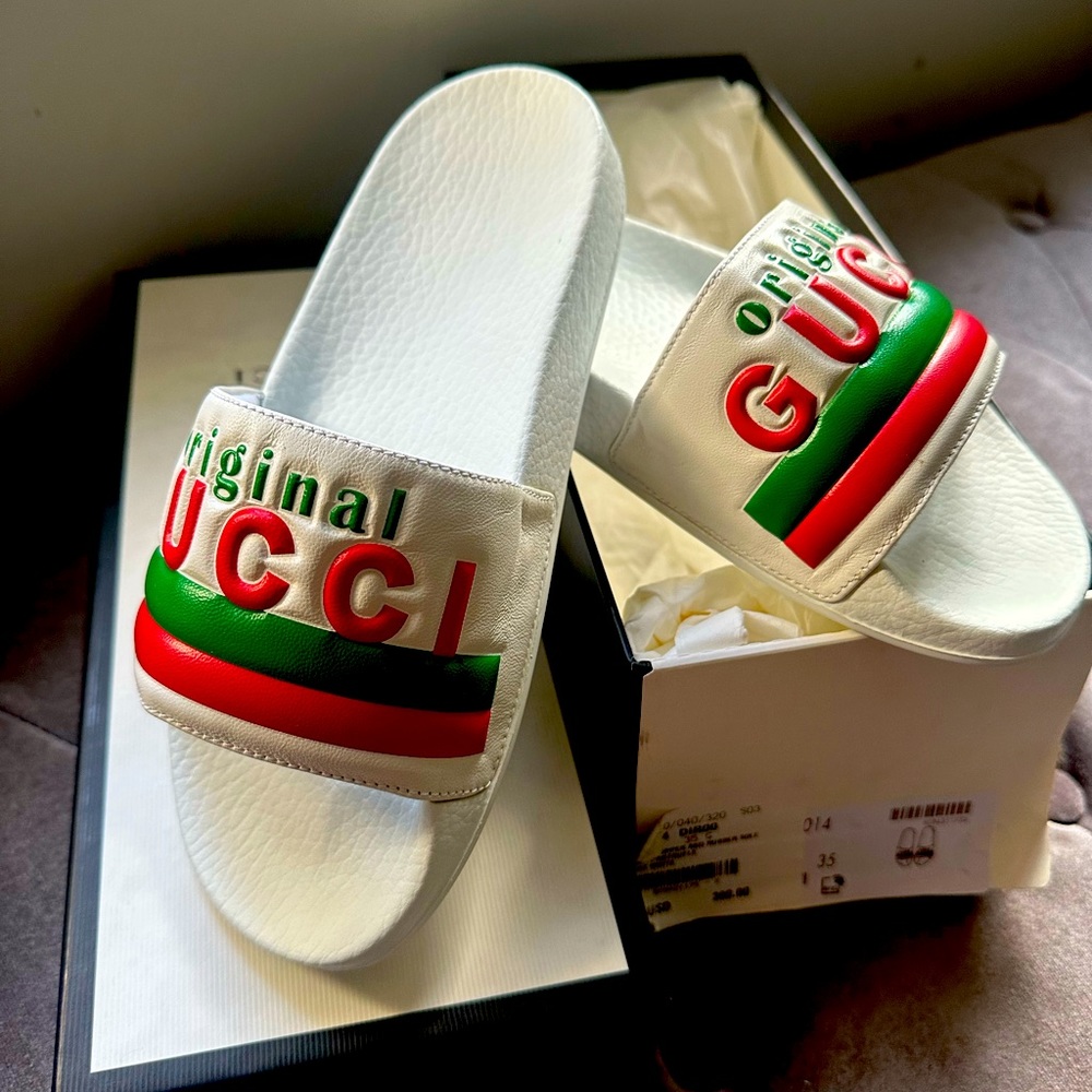 Gucci leather pool slides